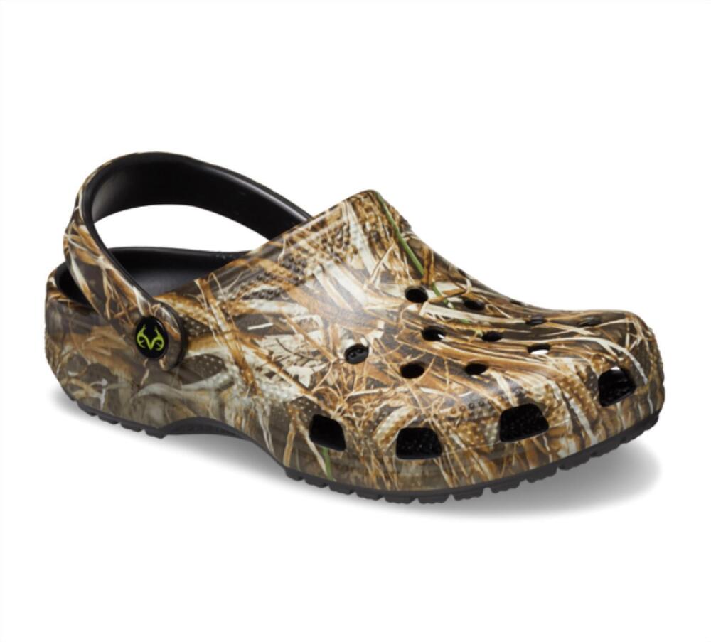 NEW CROCS unisex realtree max 7 classig clog in brown multi